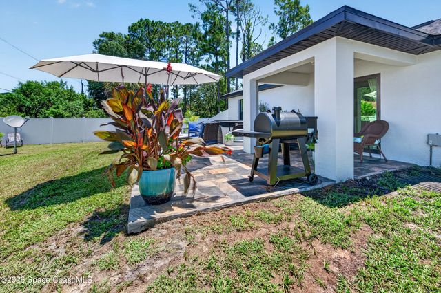 1231 Wadsworth Street SE, Palm Bay, FL 32909