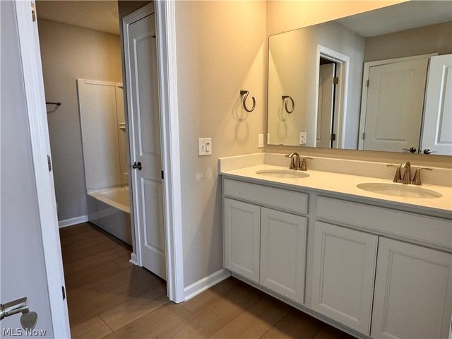 950-2 Memory Lane, Aurora, OH 44202