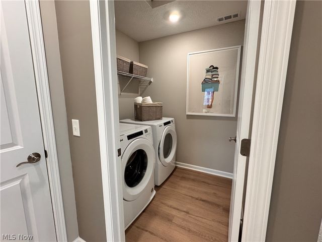 950-2 Memory Lane, Aurora, OH 44202