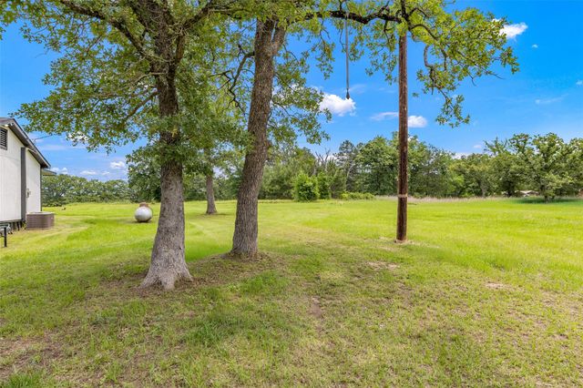 3508 Dick Barnes Loop, Bedias, TX 77831