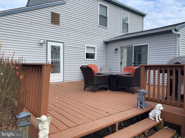 25 PRESIDENTIAL DR, Berlin, NJ 08009