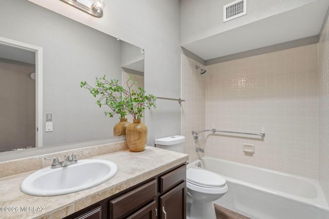 3910 S Placita De La Moneda, Green Valley, AZ 85622