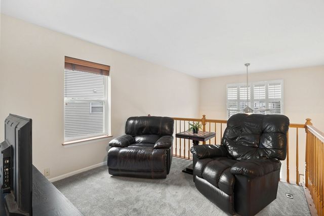 2214 W Waterford Court, Round Lake, IL 60073