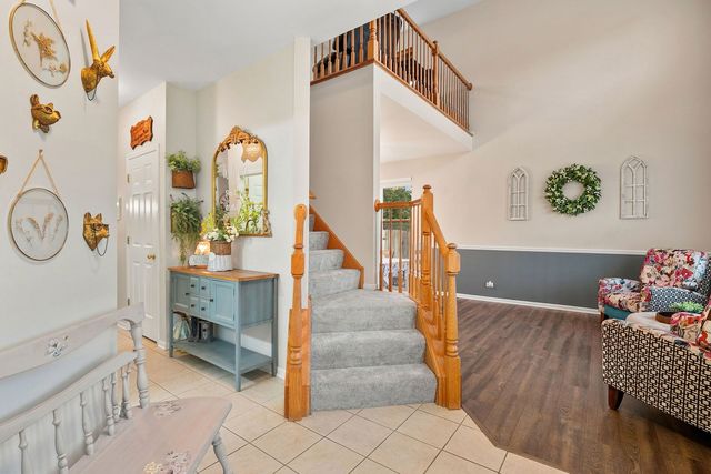 2214 W Waterford Court, Round Lake, IL 60073