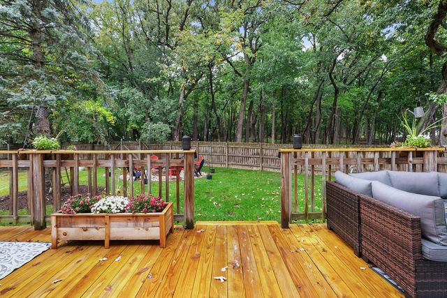 2214 W Waterford Court, Round Lake, IL 60073