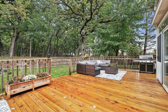 2214 W Waterford Court, Round Lake, IL 60073