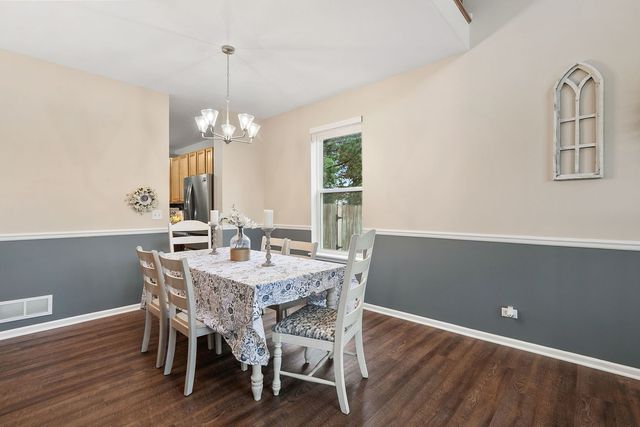 2214 W Waterford Court, Round Lake, IL 60073
