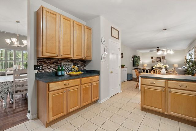 2214 W Waterford Court, Round Lake, IL 60073