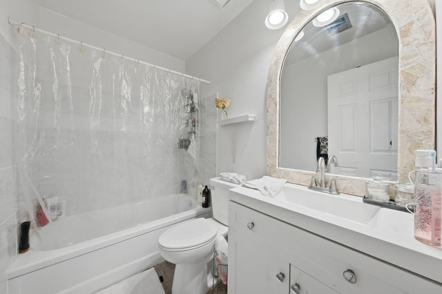 453 Cumberland Lane, Bolingbrook, IL 60440