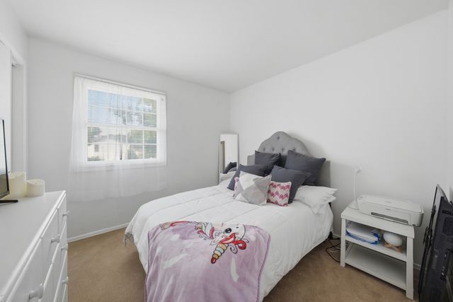 453 Cumberland Lane, Bolingbrook, IL 60440