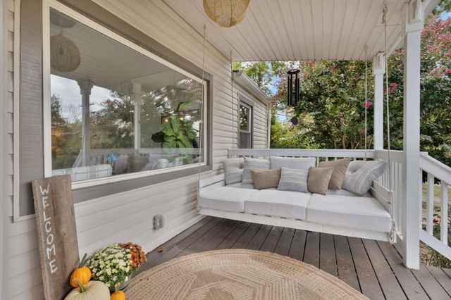 31 Cameo Dr, Nashville, TN 37211