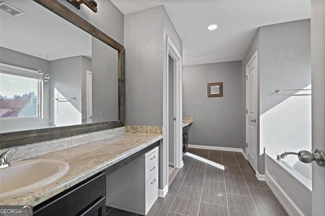 394 Hawthorn Drive, Dallas, GA 30132