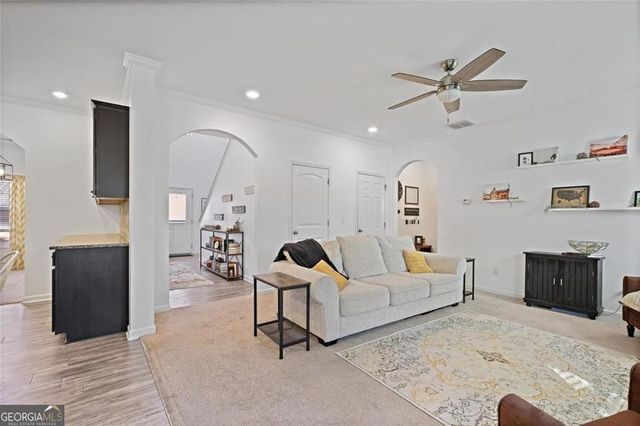 394 Hawthorn Drive, Dallas, GA 30132