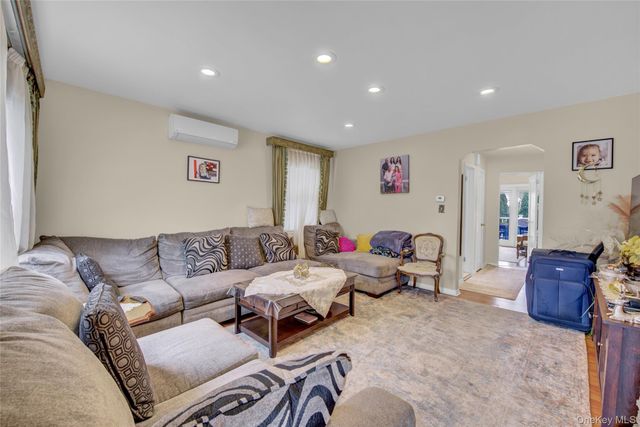 1312 Park Avenue, New Hyde Park, NY 11040