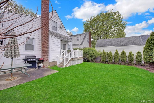 1312 Park Avenue, New Hyde Park, NY 11040