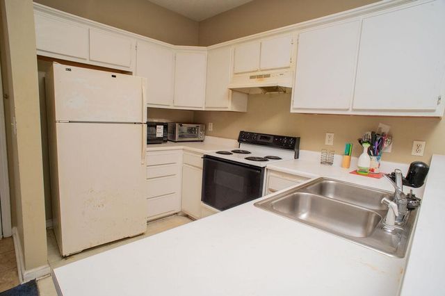 498 River Oaks Dr Apt 59L, Myrtle Beach, SC 29579