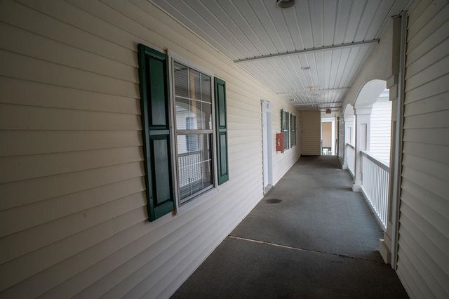 498 River Oaks Dr Apt 59L, Myrtle Beach, SC 29579