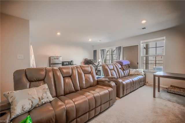 4122 Riverside DR, Chesapeake, VA 23321