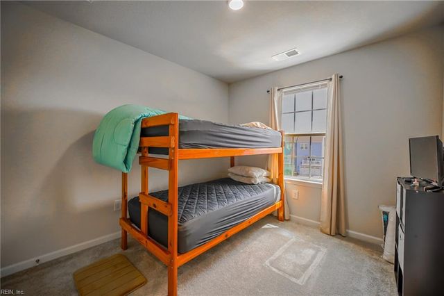 4122 Riverside DR, Chesapeake, VA 23321