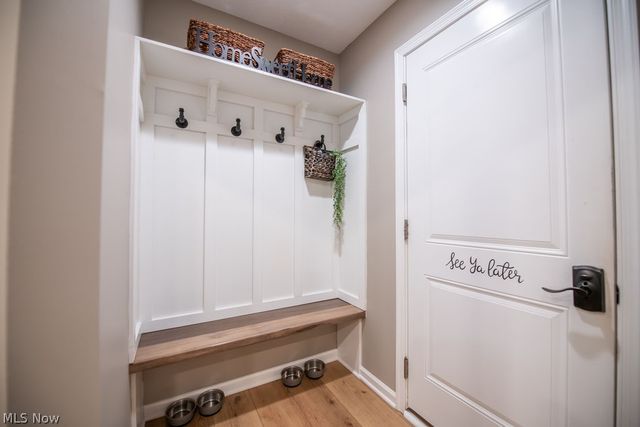 7674 Knollridge Avenue NE, Canton, OH 44721