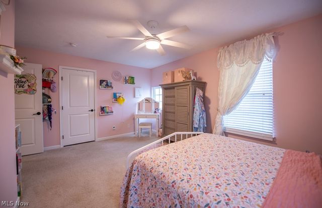 7674 Knollridge Avenue NE, Canton, OH 44721