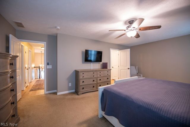 7674 Knollridge Avenue NE, Canton, OH 44721