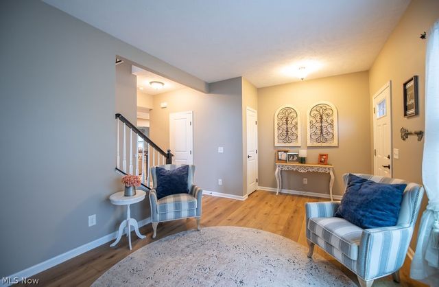 7674 Knollridge Avenue NE, Canton, OH 44721