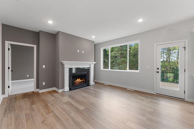 1250 Trail Way, New Richmond, WI 54017