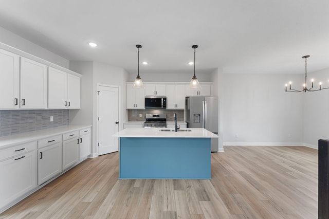 1250 Trail Way, New Richmond, WI 54017
