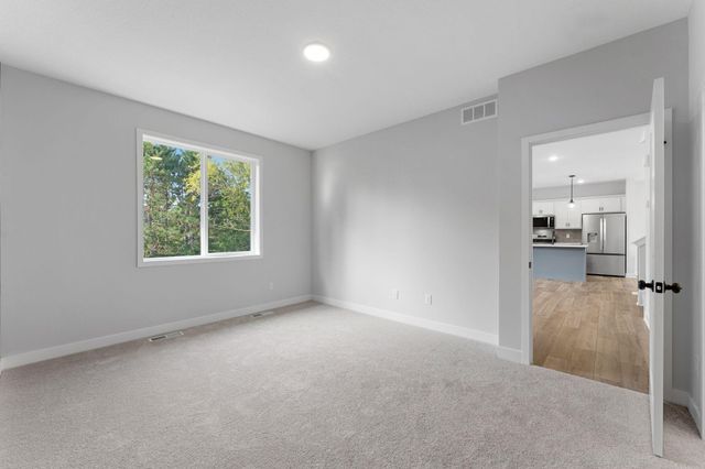 1250 Trail Way, New Richmond, WI 54017