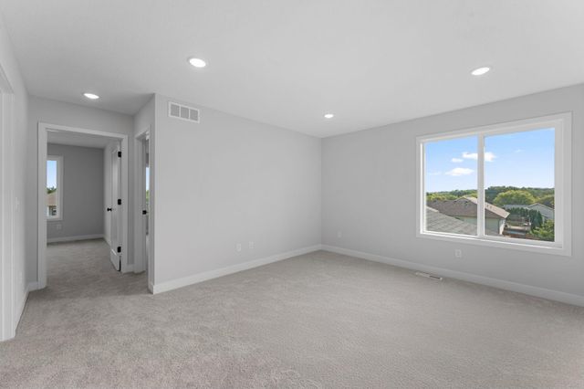 1250 Trail Way, New Richmond, WI 54017