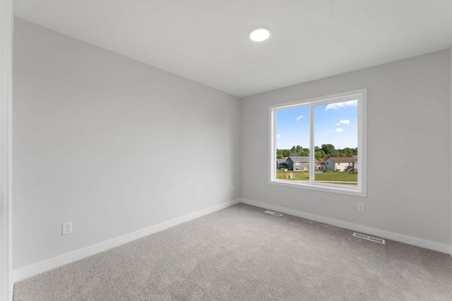 1250 Trail Way, New Richmond, WI 54017