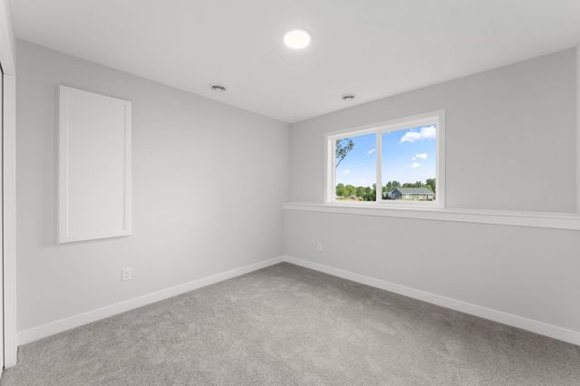 1250 Trail Way, New Richmond, WI 54017