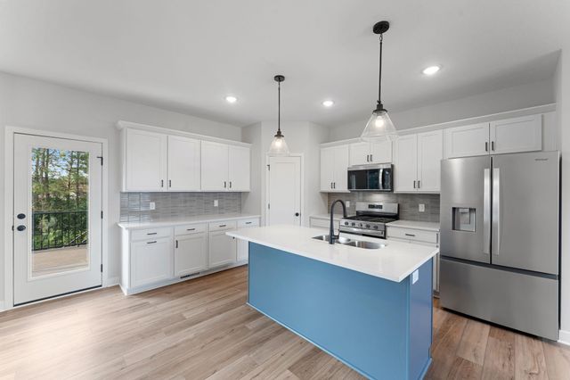 1250 Trail Way, New Richmond, WI 54017