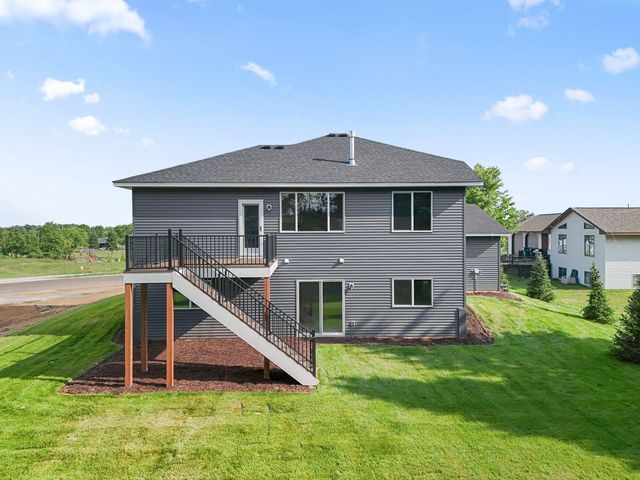 1250 Trail Way, New Richmond, WI 54017
