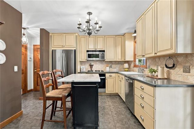 274 Martin Ridge Drive SW, Marietta, GA 30064