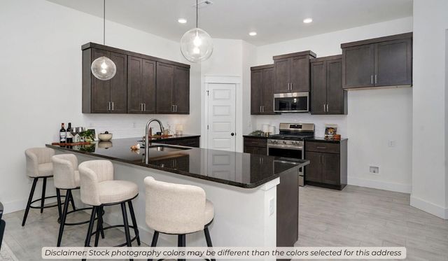 907 Aberdeen Avenue, Carl Junction, MO 64834