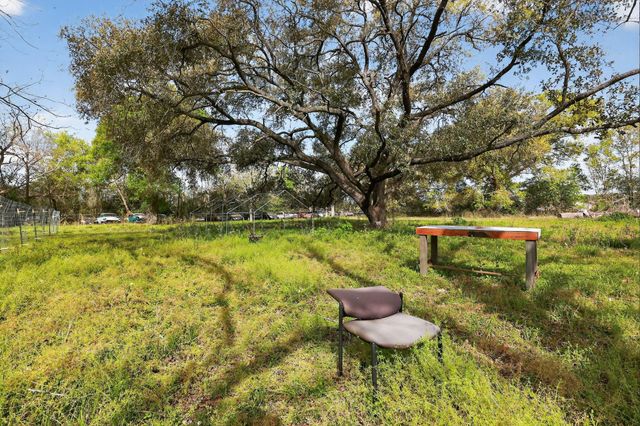 1614 Fellows Road, Houston, TX 77047