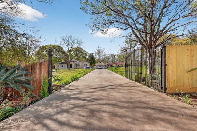 1614 Fellows Road, Houston, TX 77047