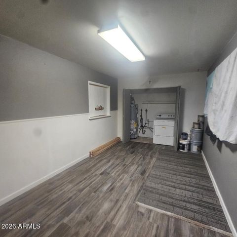 500 N OXBOW Drive, Wickenburg, AZ 85390