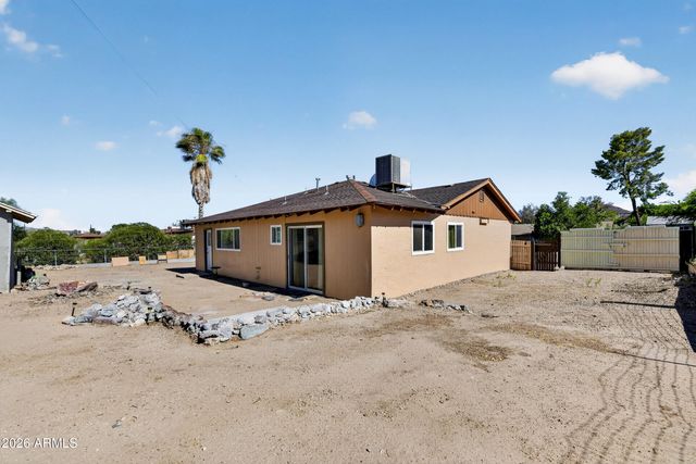 500 N OXBOW Drive, Wickenburg, AZ 85390