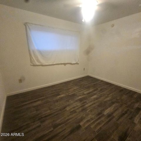 500 N OXBOW Drive, Wickenburg, AZ 85390