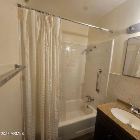 500 N OXBOW Drive, Wickenburg, AZ 85390