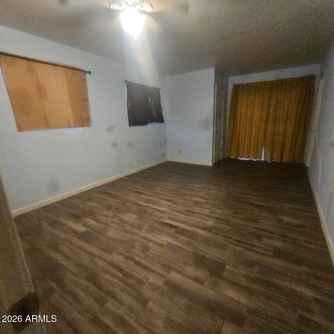 500 N OXBOW Drive, Wickenburg, AZ 85390