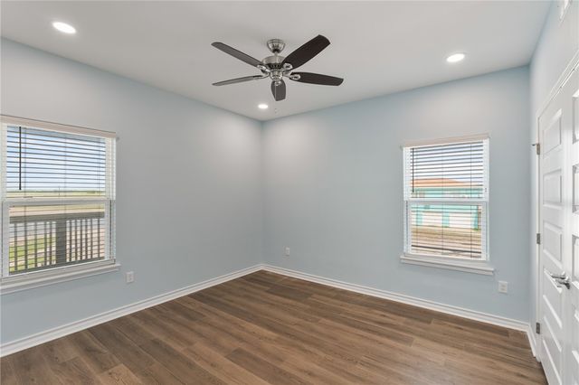 113 Knickerbocker St, Corpus Christi, TX 78418