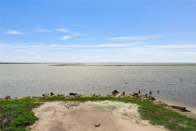 113 Knickerbocker St, Corpus Christi, TX 78418