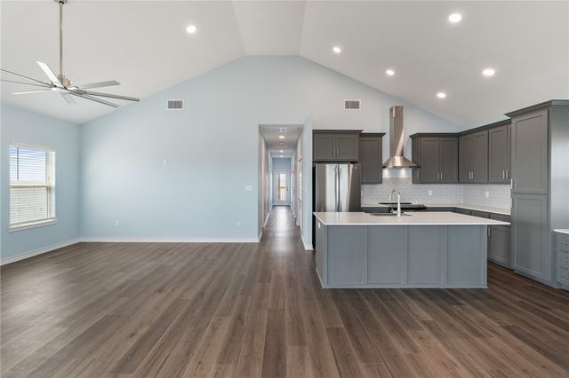 113 Knickerbocker St, Corpus Christi, TX 78418