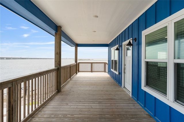 113 Knickerbocker St, Corpus Christi, TX 78418