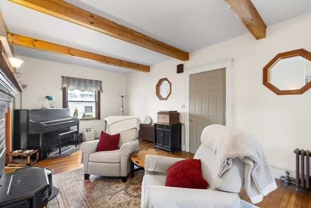 184 Belcher St, Holbrook, MA 02343