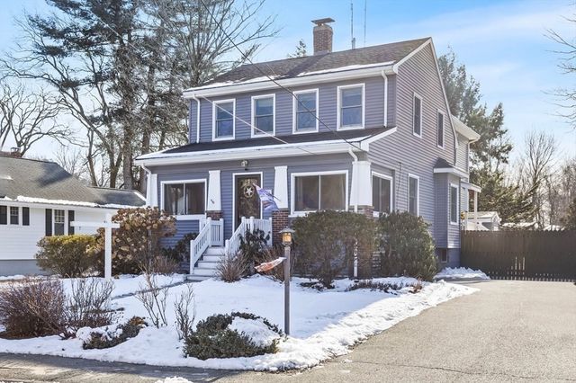 184 Belcher St, Holbrook, MA 02343